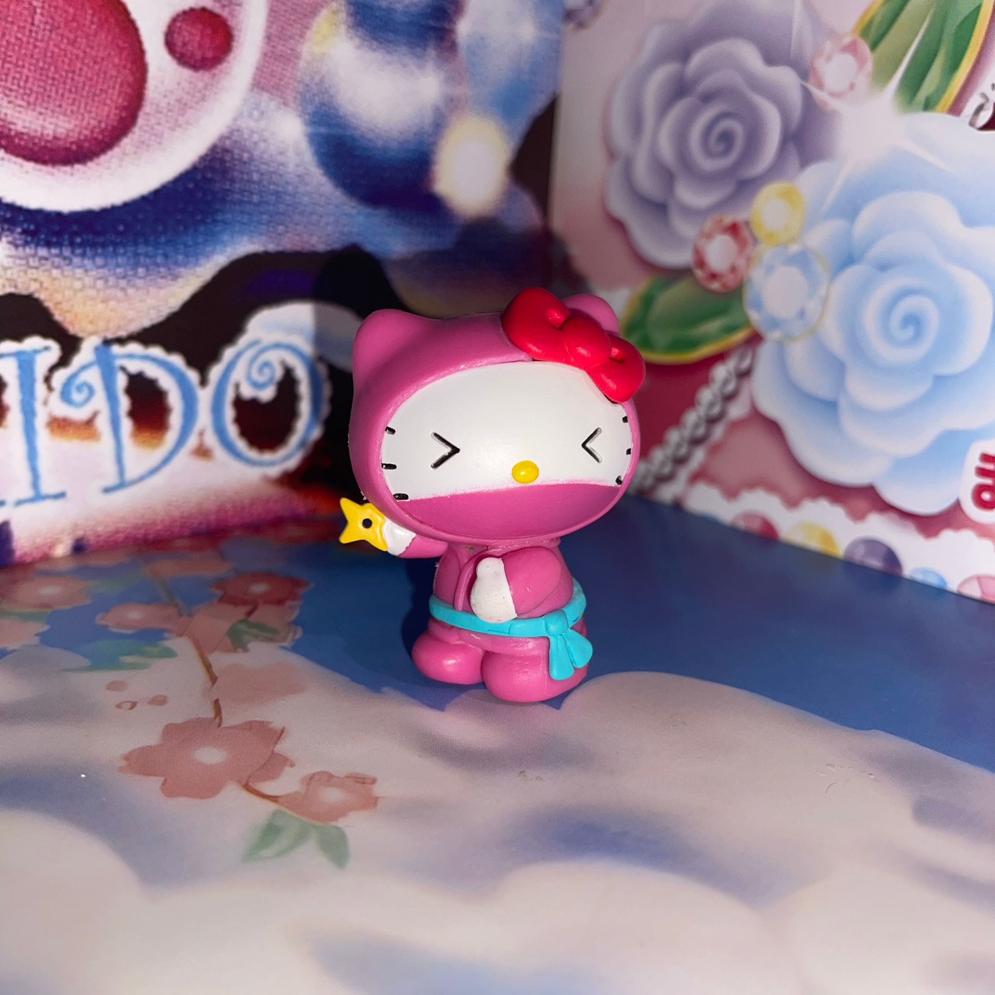 Hello Kitty Ninja Mini Figure