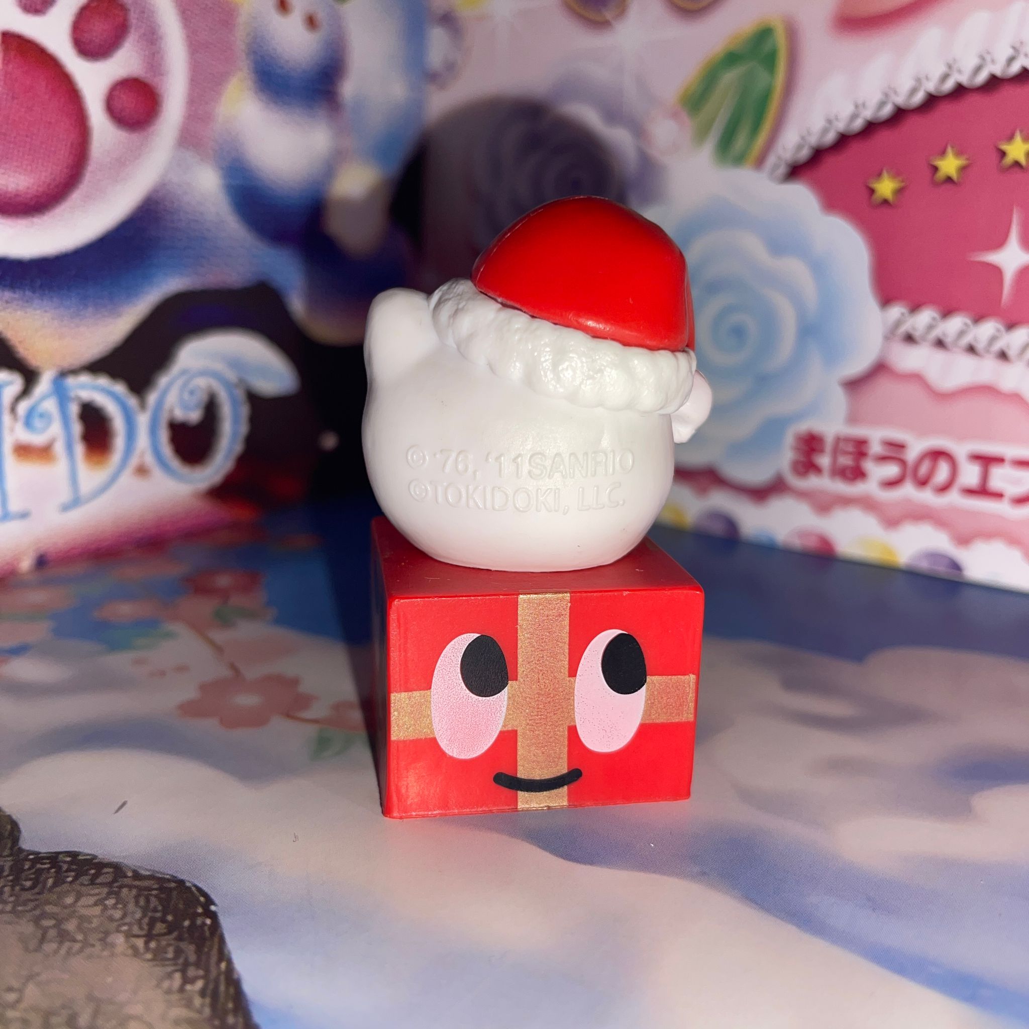 Hello Kitty Christmas Present 🎁 Mini Figure