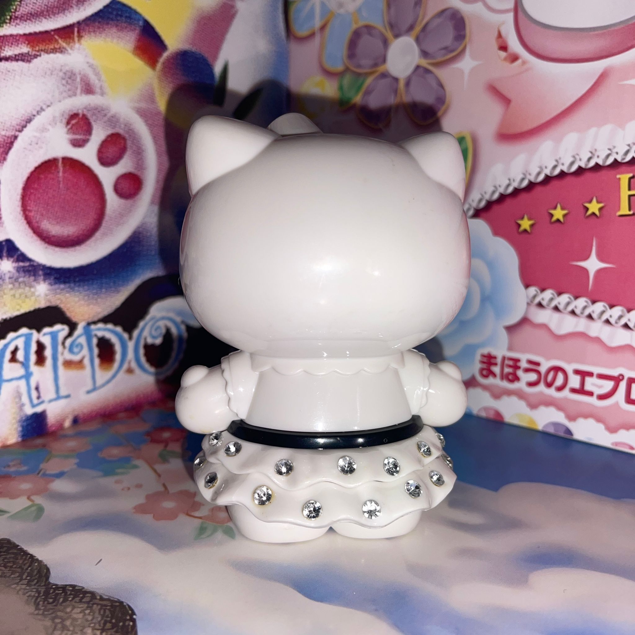 Dress Hello Kitty Mini Figure