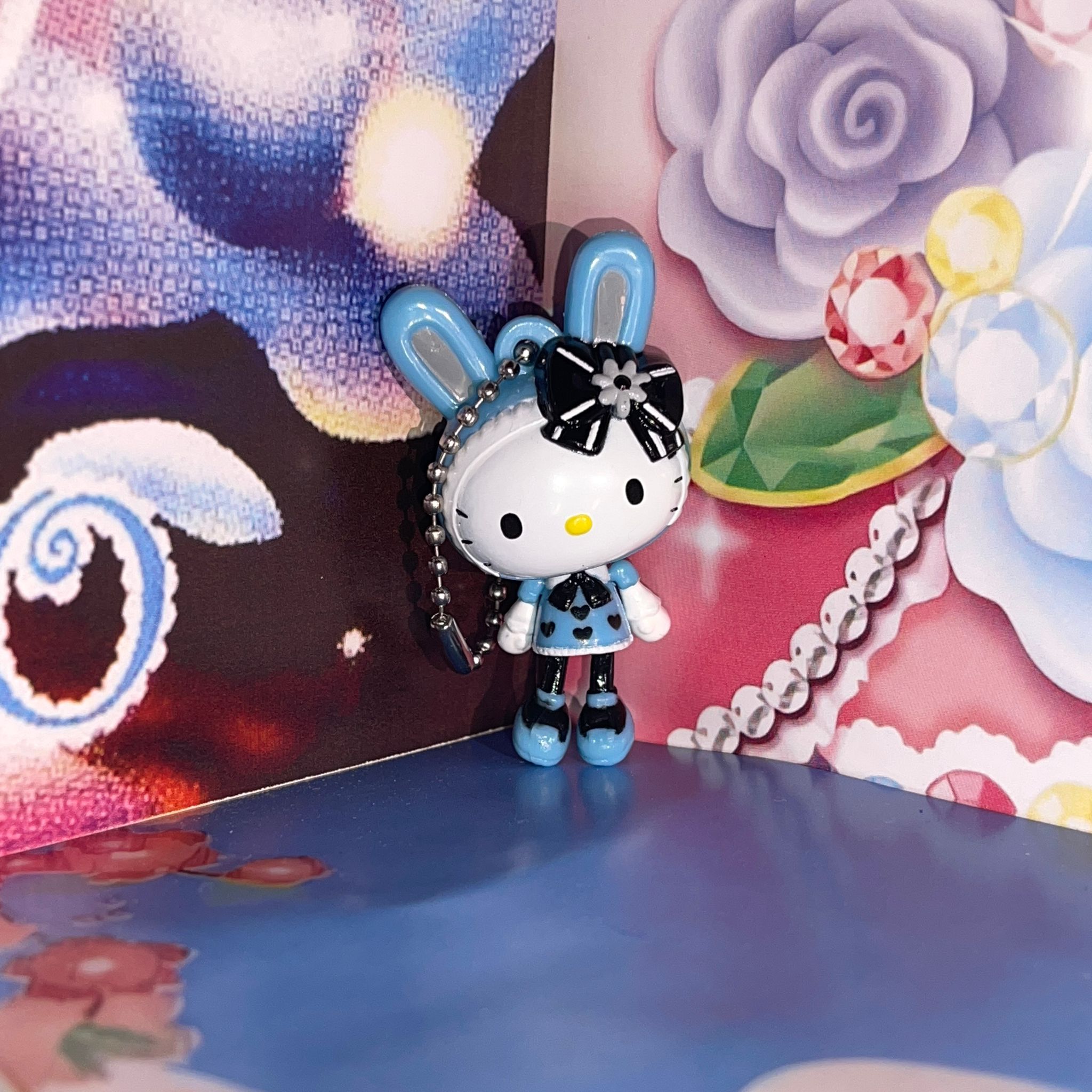 Punk Hello Kitty Mini Figure