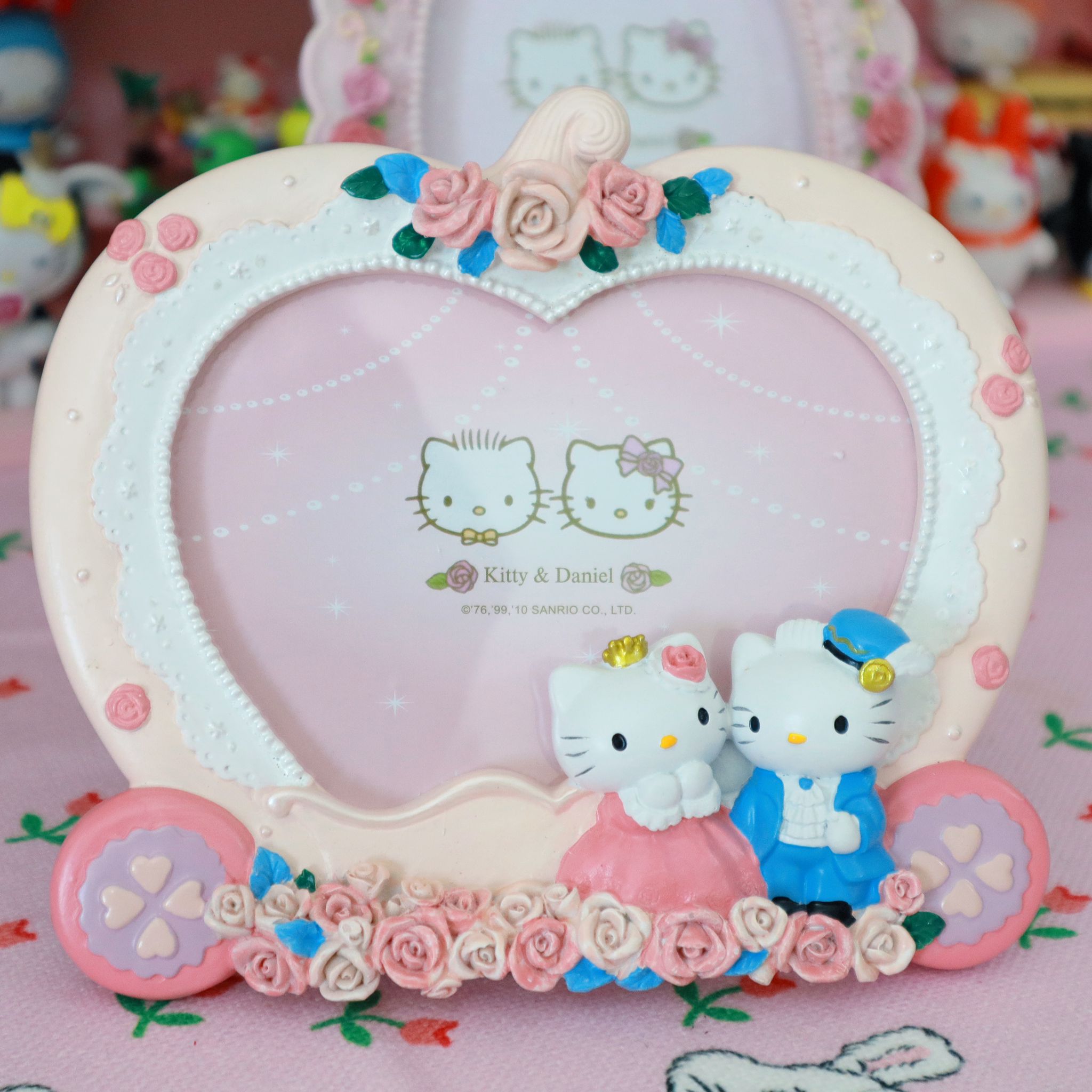 Wedding Hello Kitty & Daniel Heart Photo Frame